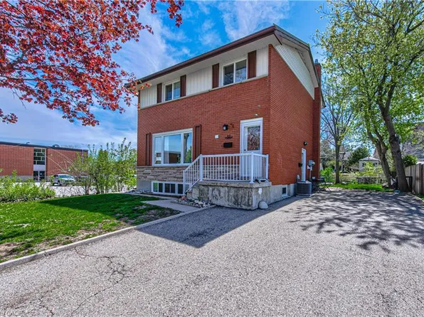 37 Gottscheer Ct, Kitchener, ON N2M 3L3