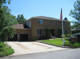 161 Stratton St S, Piscataway, NJ 08854