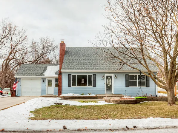428 Woodlawn St, Maxwell, IA 50161