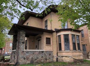 154 Kimball St, Elgin, IL 60120