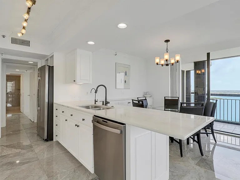 5380 N Ocean Dr #22J — Photo 34
