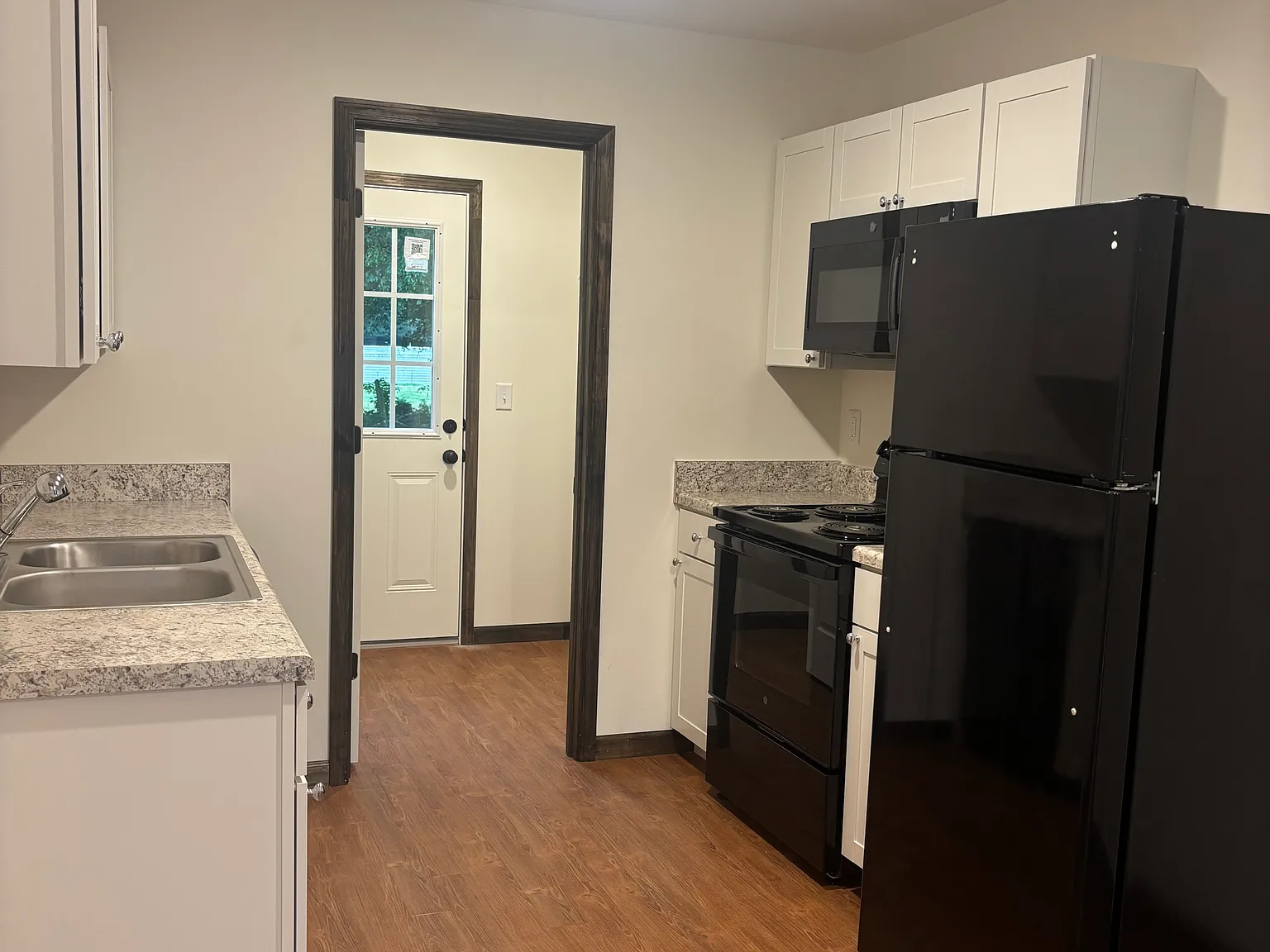 2 bed, $975 — Photo 3