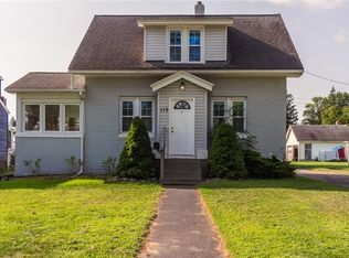 115 Cinnabar Rd, Rochester, NY 14617