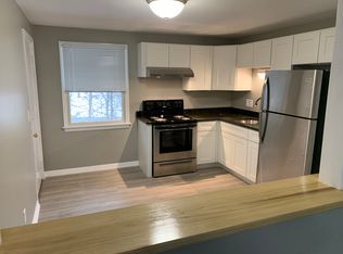 39 Old Amherst Rd APT E4, Sunderland, MA 01375