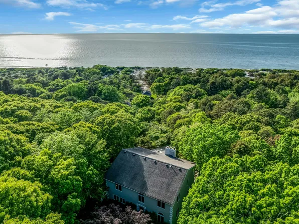 3645 Soundview Ave, Peconic, NY 11958