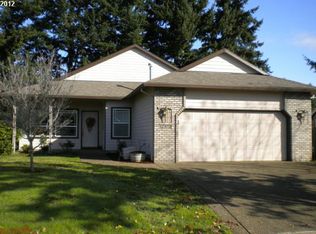 12172 Salmon Ct, Oregon City, OR 97045