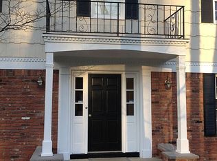 7 Kenquit Rd, Warren, NJ 07059