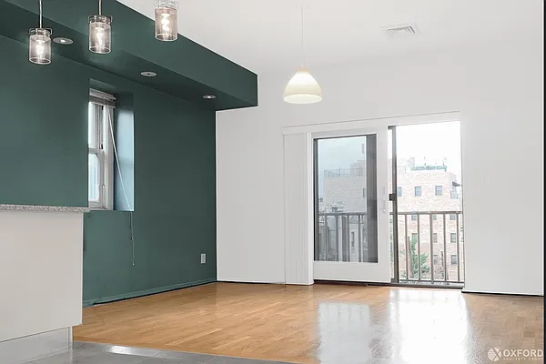 Rented by Oxford Property Group | media 37