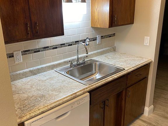 2nd image of N84W15467 Menomonee Ave APT 15