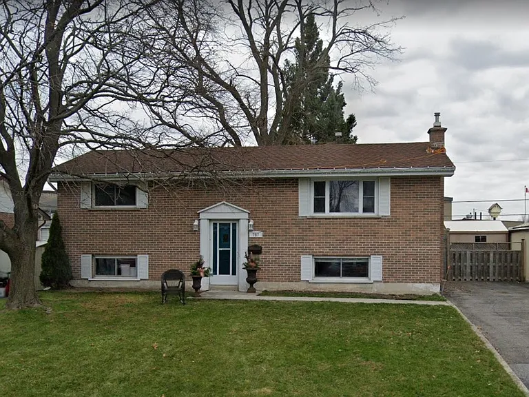 787 Downing St #2 — Photo 1
