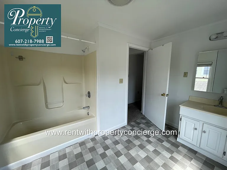30 Crandall St — Photo 9