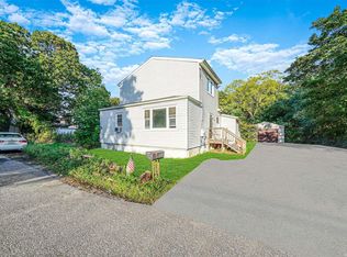 263 Station Rd, Bellport, NY 11713
