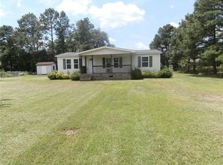 91 Winchester Dr, Washington, NC 27889