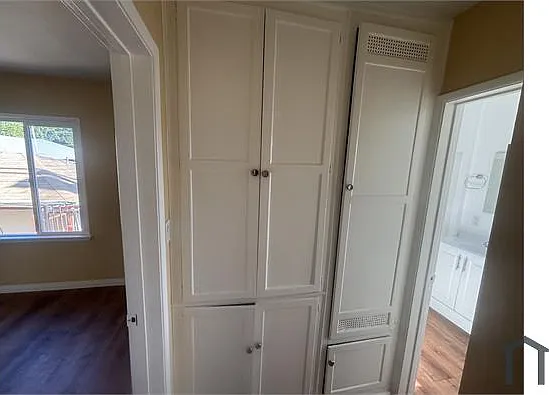 2040 W Florence Ave #8 — Photo 15