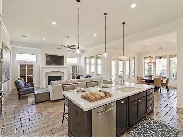 82 N Braided Branch Dr, Tomball, TX 77375