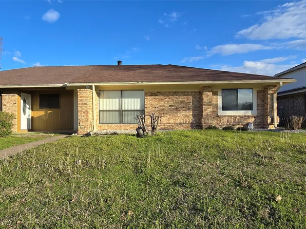 2224 Limestone Ln, Garland, TX 75040