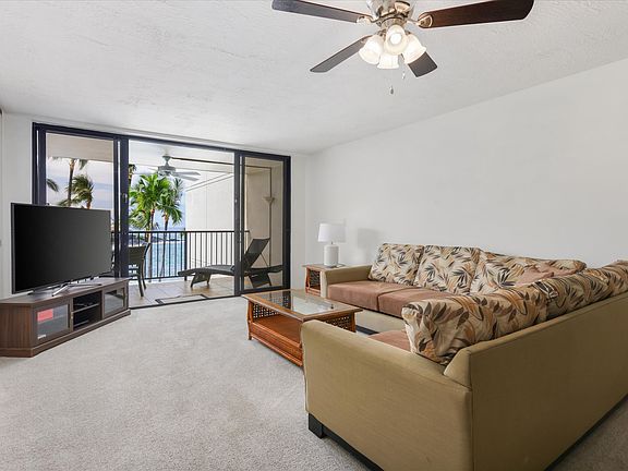 4th image of 75-6106 Alii Dr #320