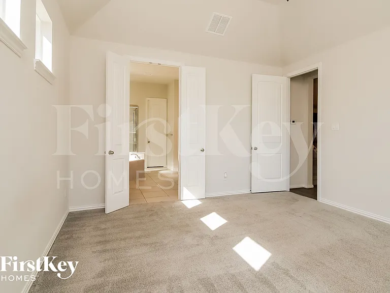 24323 Huntcliff Dr — Photo 7