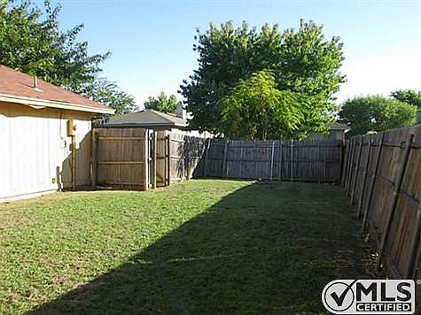 3rd image of 10220 Oak Branch Ln