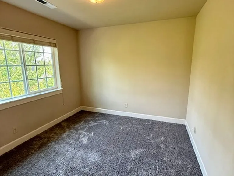 20441 Aberdeen Dr — Photo 24