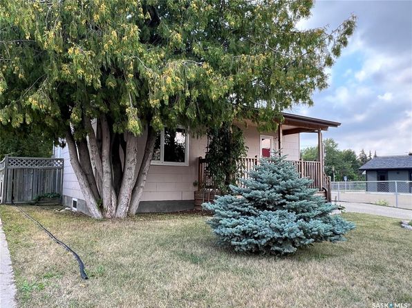 614 Main STREET, Esterhazy, SK S0A 0X0