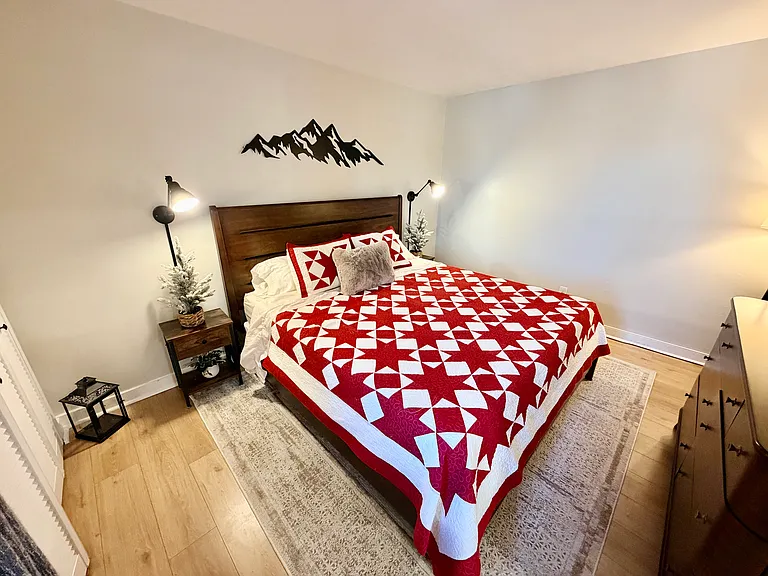 2240 Tanners Rdg #2240 — Photo 7