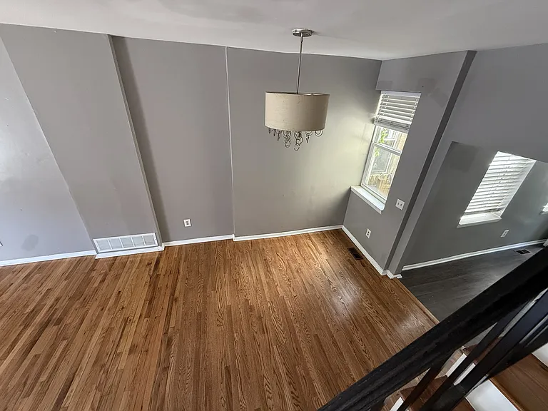 537 Newton Ave — Photo 15