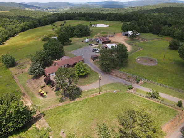 (undisclosed Address), Leslie, AR 72645