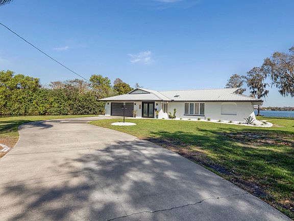 3rd image of 2205 Lauderdale Ct
