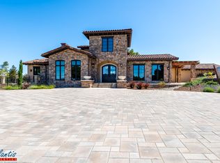 19534 Montevina Rd, Los Gatos, CA 95033