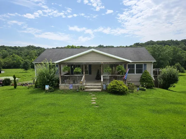 8005 Stone Castle Rd, Athens, OH 45701