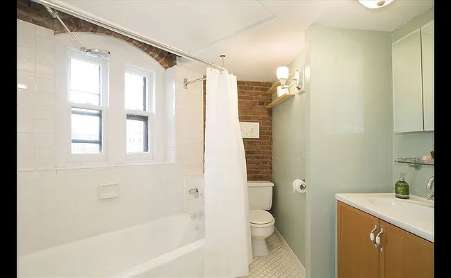 Rented by Douglas Elliman | media 31