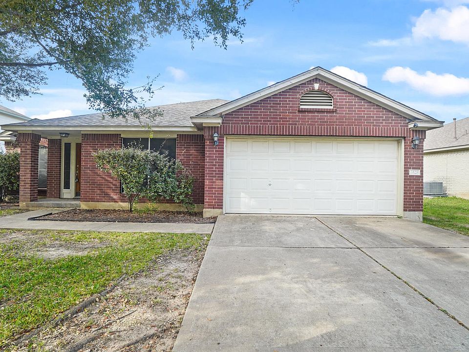 1st image of 3528 Roberto Clemente Ln