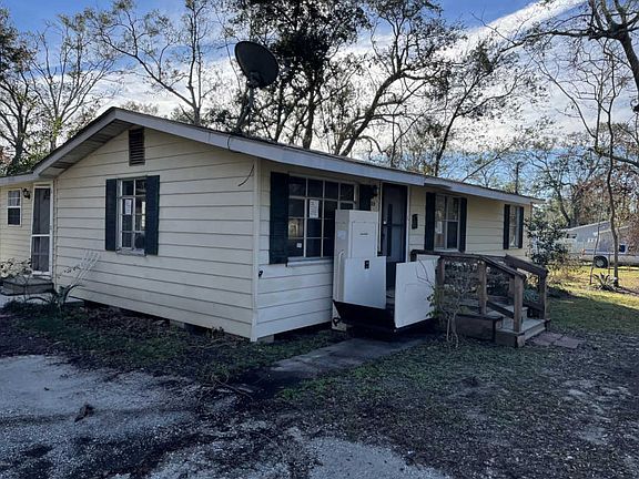 2nd image of 109 S Lang Ave