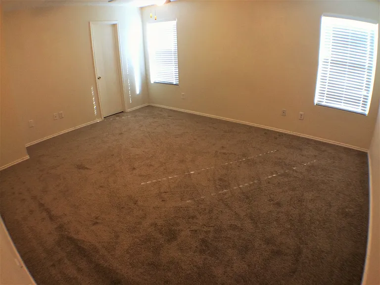 4841 Waterford Dr — Photo 9