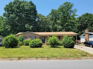 1909 McGuinn Dr, High Point, NC 27265