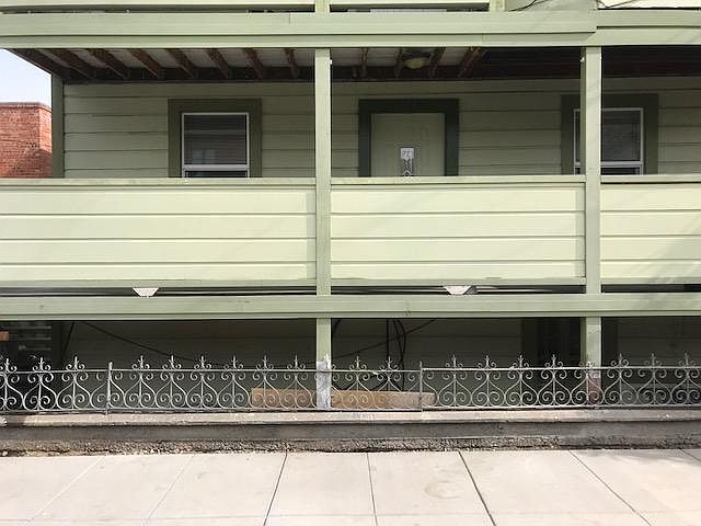 Private front deck