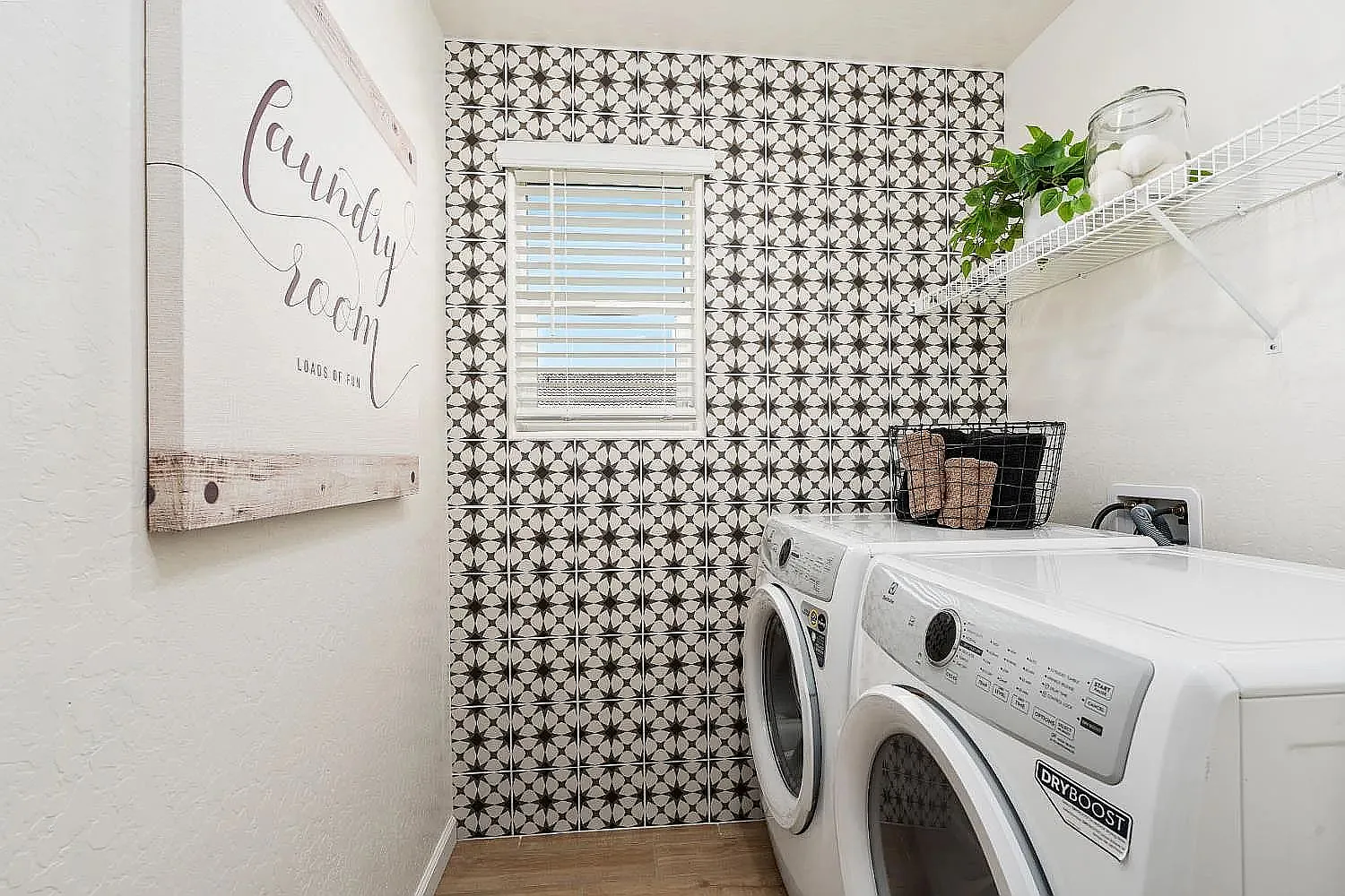 3 bed, 1651 sqft, $2,599 — Photo 2