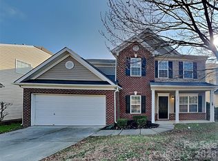 3721 Amber Meadows Dr, Charlotte, NC 28269