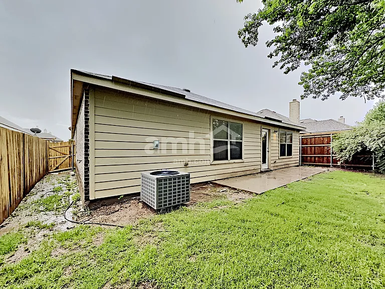 6412 Spring Ranch Dr — Photo 20