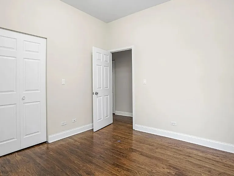 4544 S Indiana Ave — Photo 11