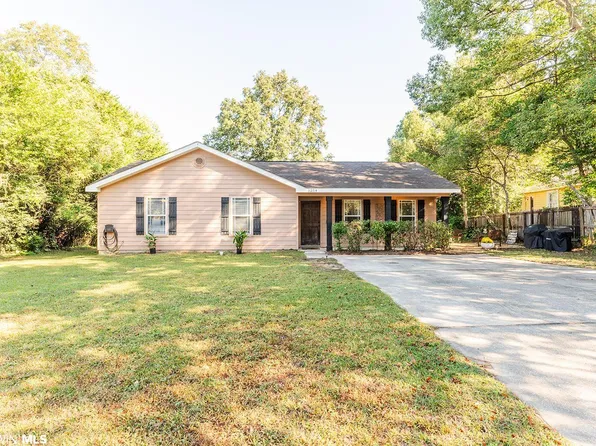 5254 Greenwood Ln, Mobile, AL 36608