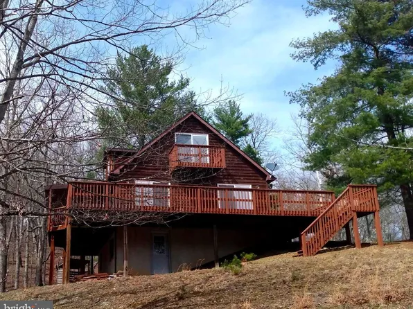 221 Sundown Trl, Great Cacapon, WV 25422