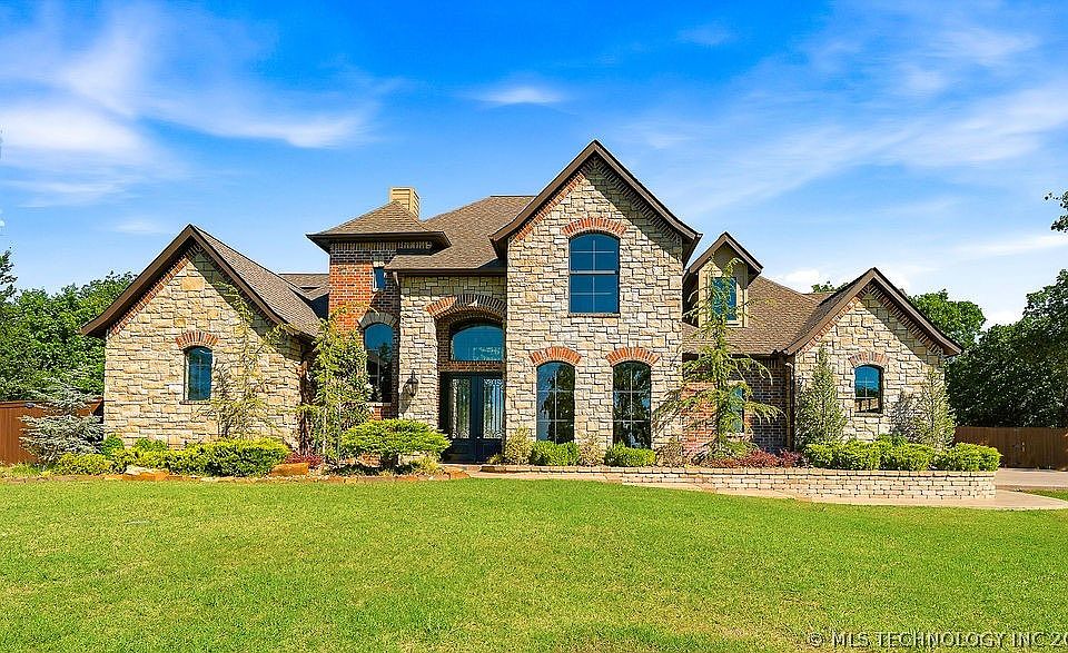 1st image of 12435 County Road 3593 Cir