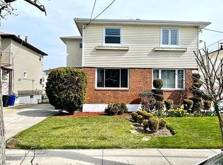 23533 148th Ave, Rosedale, NY 11422