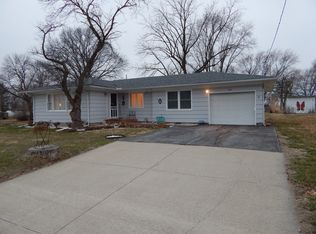 305 N Fairgrounds Rd, Sturgeon, MO 65284