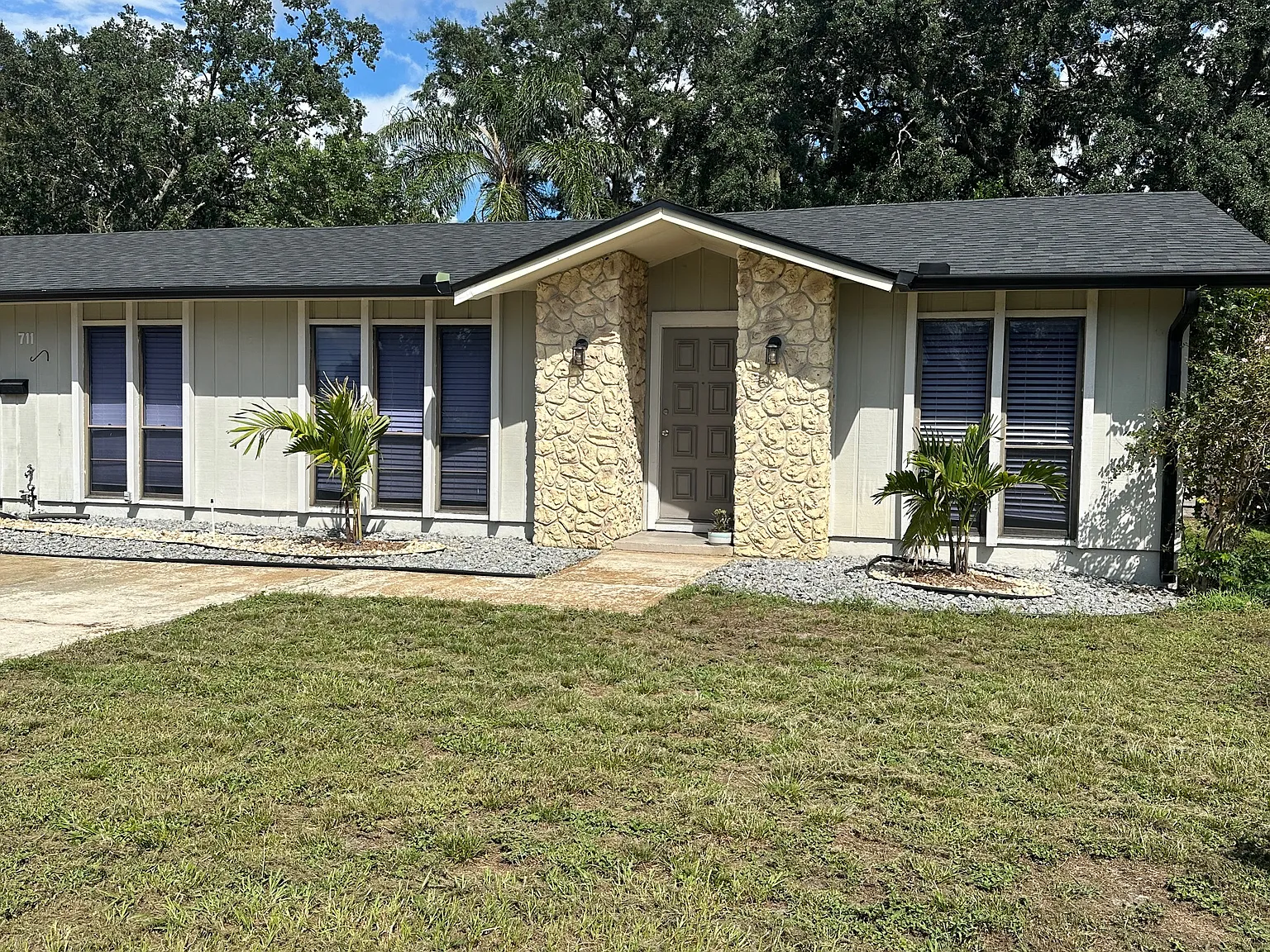 3 bed, 1440 sqft, $2,500 — Photo 1