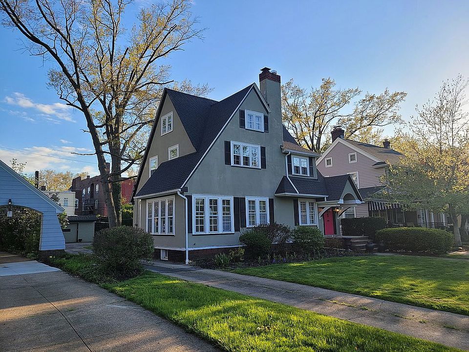 1st image of 12937 Lake Ave