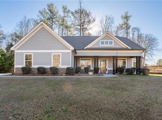 350 Stonegate Ct, Dallas, GA 30157