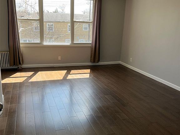 5th image of 204-11 46th Ave
